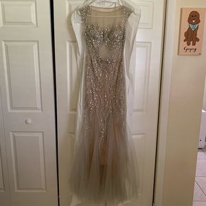 ELEGANT RHINESTONE DRESS